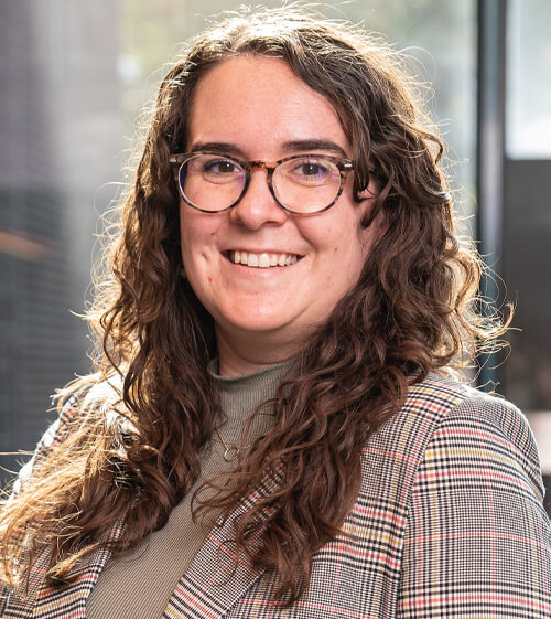 Megan Ward headshot